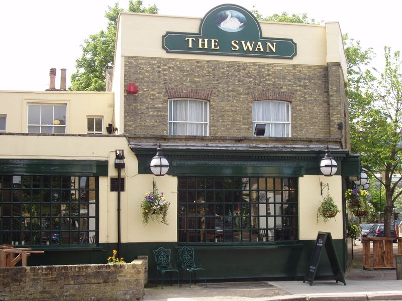 Swan W4. (Pub, External, Key). Published on 20-08-2014