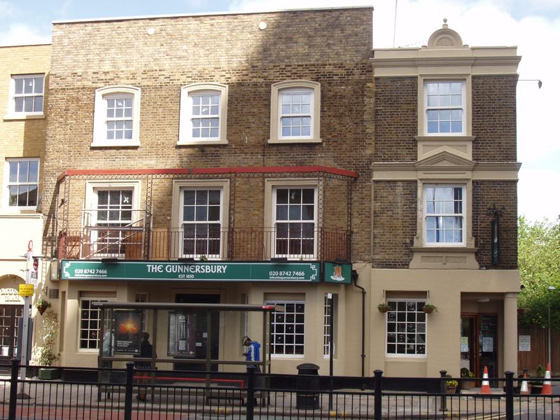 Gunnersbury W4 2014. (Pub, External, Key). Published on 20-08-2014