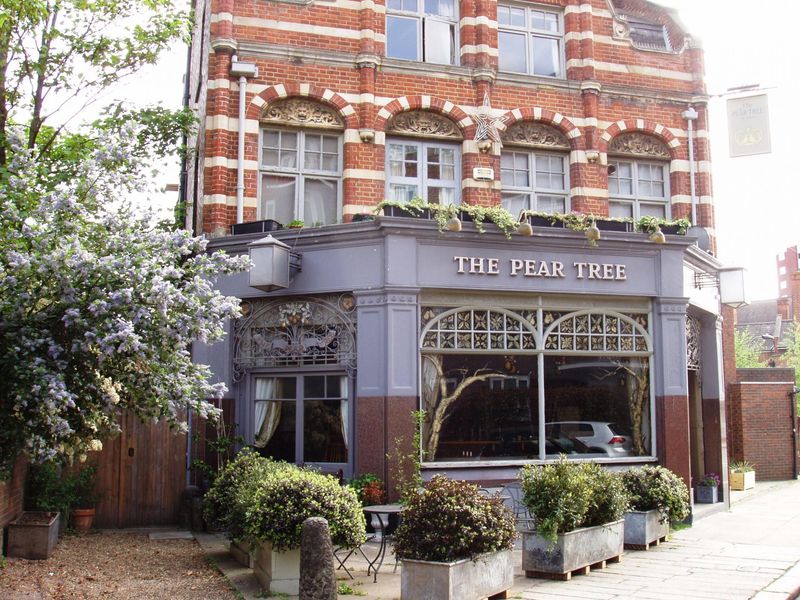 Pear Tree W6 April 2017. (Pub, External, Key). Published on 23-04-2017