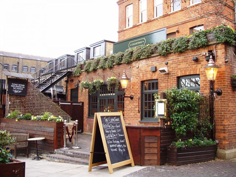 Crabtree W6 rear Nov 2017. (Pub, External). Published on 25-11-2017