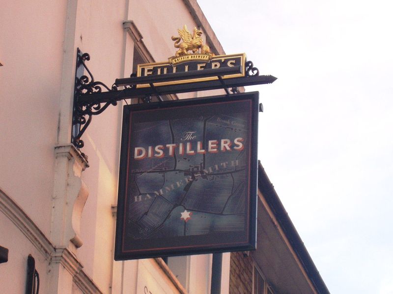 Distillers W6 sign Nov 2017. (Pub, External, Sign). Published on 25-11-2017 