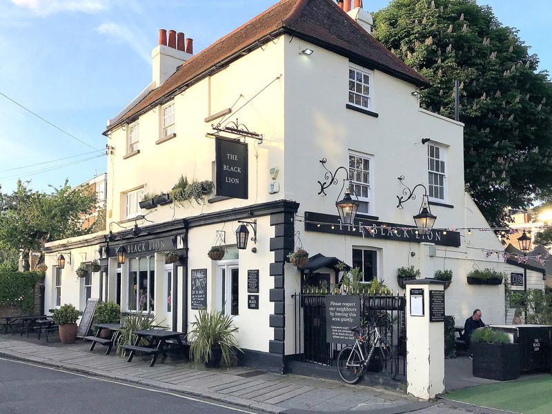 Black Lion May 2023. (Pub, External). Published on 26-05-2023 