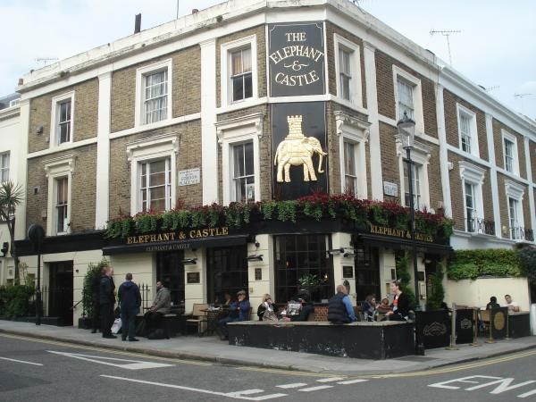 Elephant & Castle - Kensington. (Pub, External). Published on 15-08-2013