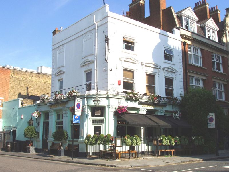Builders Arms W8-1 July 2018. (Pub, External, Key). Published on 01-07-2018