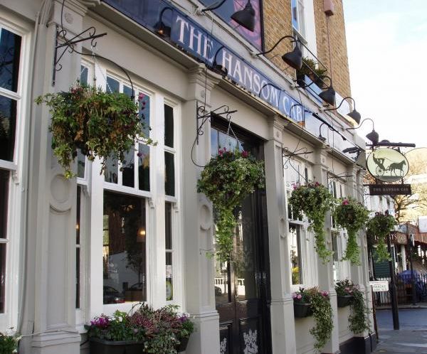Hansom Cab side. (Pub, External). Published on 18-01-2015