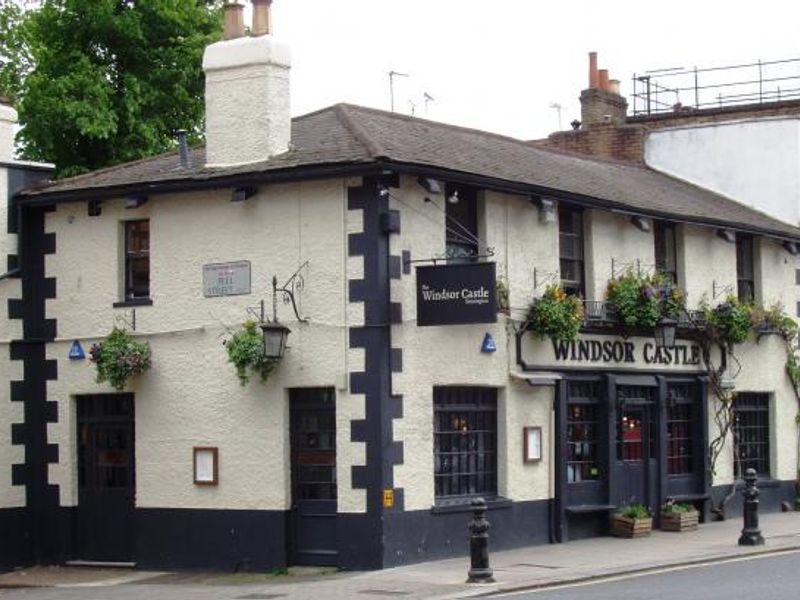Windsor Castle1 Kensington. (Pub, External, Key). Published on 11-05-2014