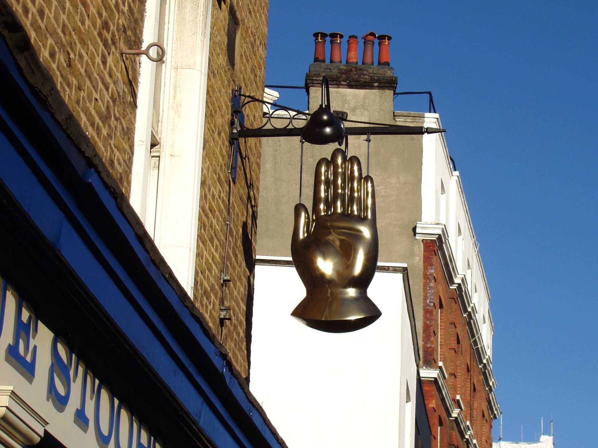 Blue Stoops swingsign W8 Oct 2024. (Pub, External, Sign). Published on 27-10-2024