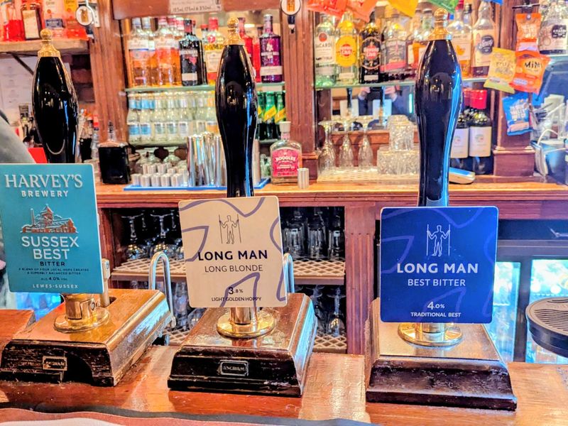 Old White Horse Aldwych-1 via Hugh Steele. (Pub, Bar). Published on 11-11-2025 