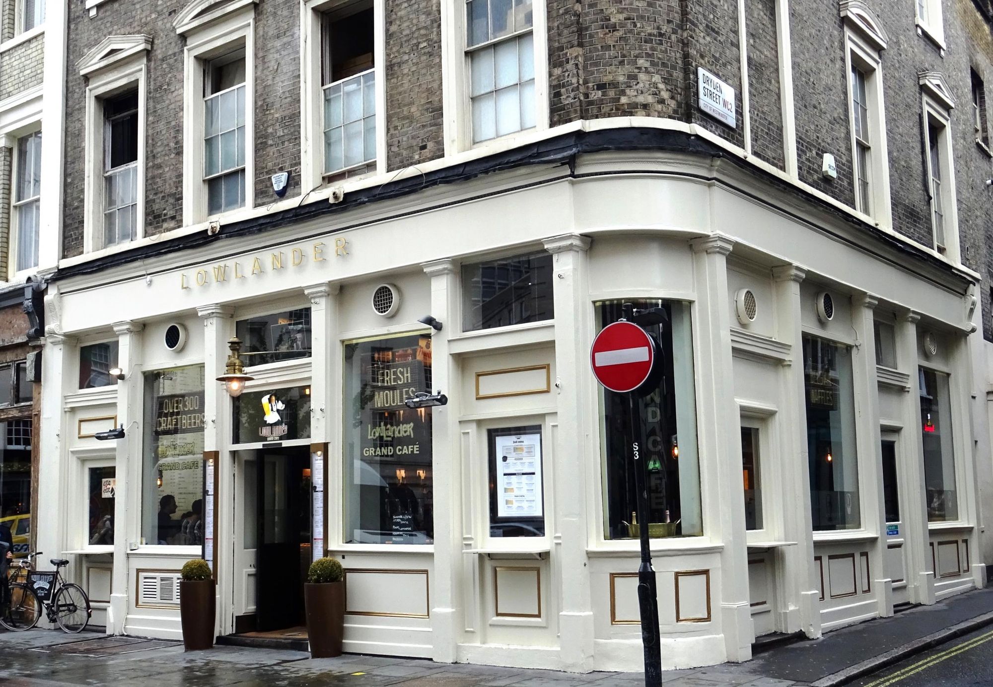 Lowlander May 2018. (Pub, External, Key). Published on 02-06-2018