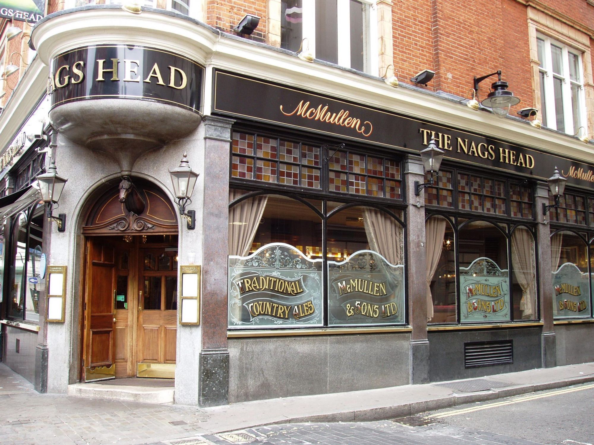 Nags Head WC2-2 Sep 2017. (Pub, External). Published on 17-09-2017