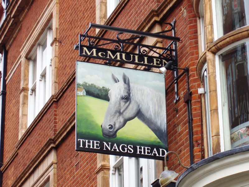 Nags Head WC2 sign Sep 2017. (Pub, External, Sign). Published on 17-09-2017 