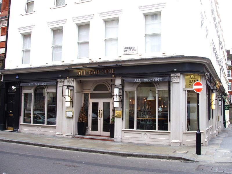 All Bar One WC2E Sep 2017. (Pub, External, Key). Published on 17-09-2017