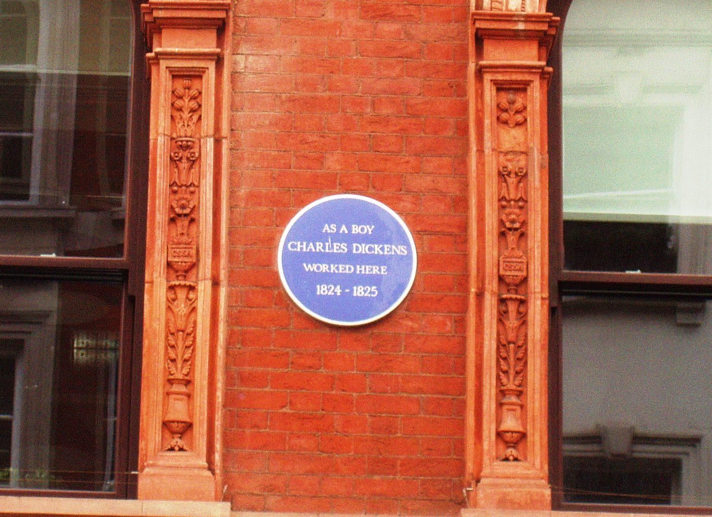 TGI Fridays WC2E plaque. (External). Published on 17-09-2017