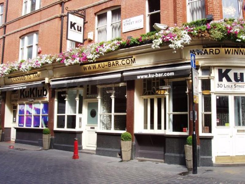 Ku Bar Chinatown side Aug 2015. (Pub, External). Published on 02-08-2015
