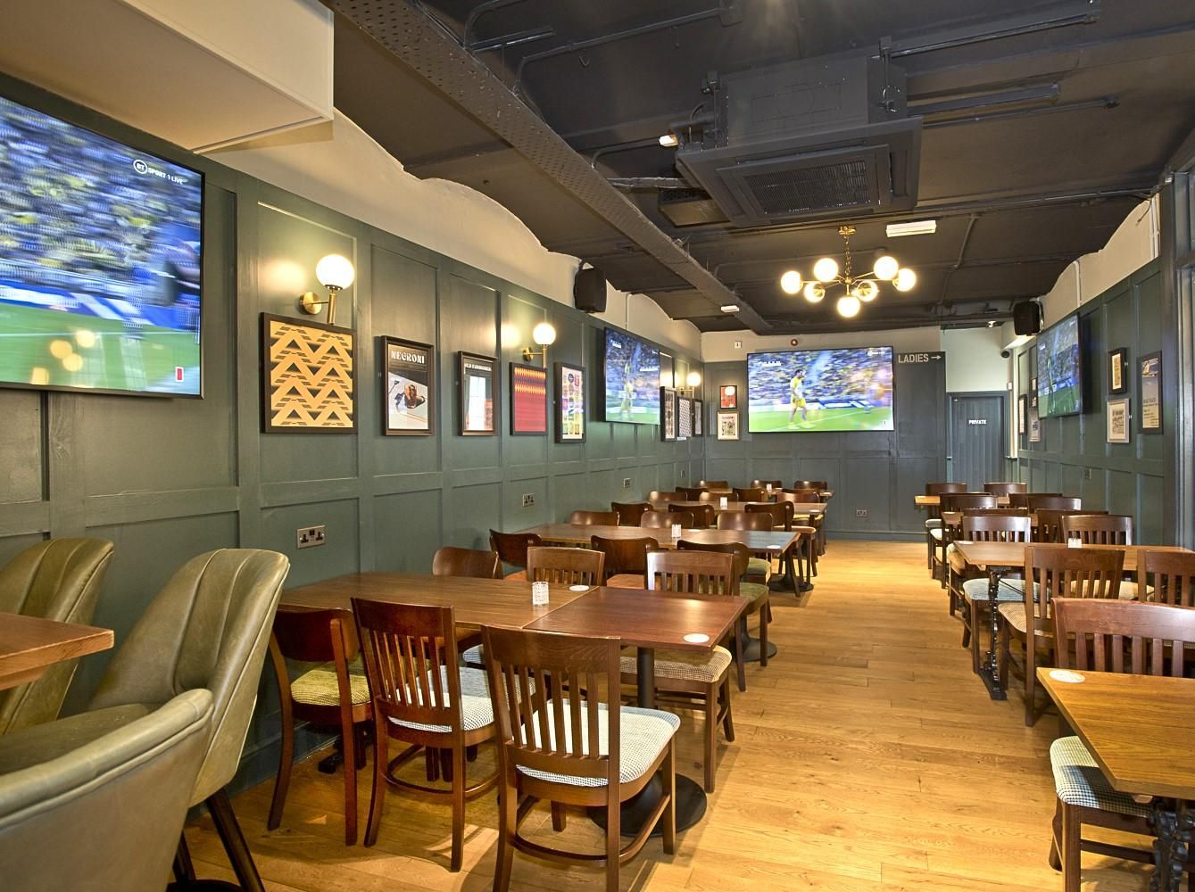 Clubhouse 5-273. (Pub). Published on 06-07-2023