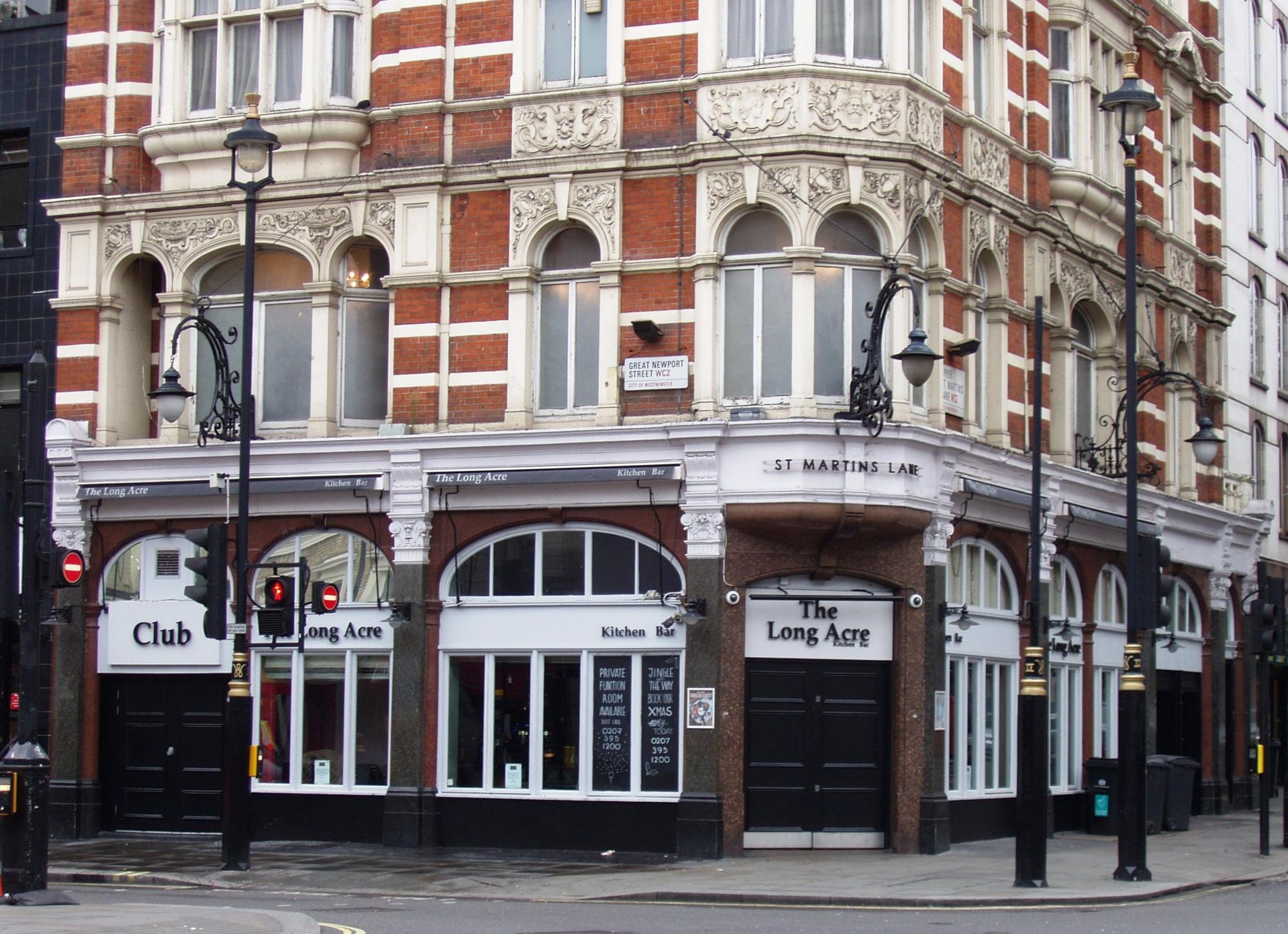 Lond Acre WC2-1 Sep 2017. (Pub, External, Key). Published on 17-09-2017