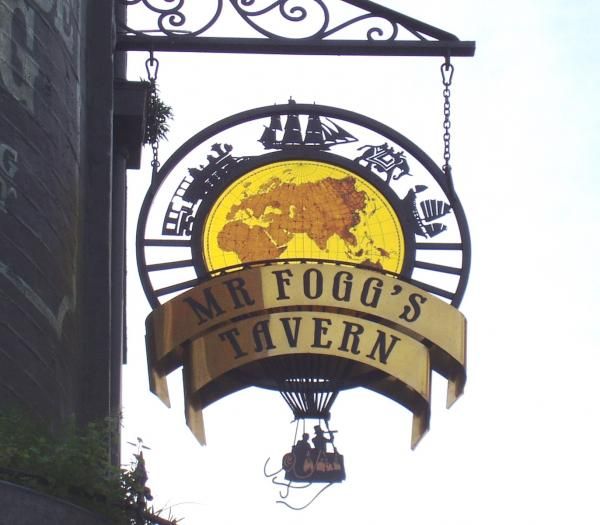 Mr Foggs WC2-sign Oct 2015. (Pub, External, Sign). Published on 18-10-2015