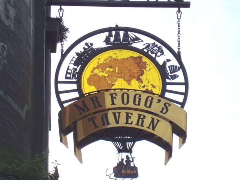 Mr Foggs WC2-sign Oct 2015. (Pub, External, Sign). Published on 18-10-2015