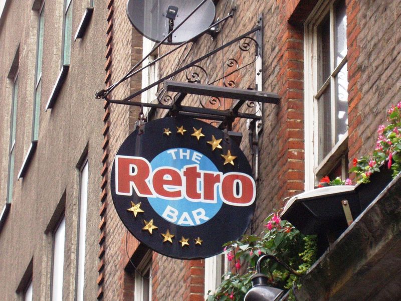 Retro Bar WC2 sign Sep 2017. (Pub, External, Sign). Published on 17-09-2017 