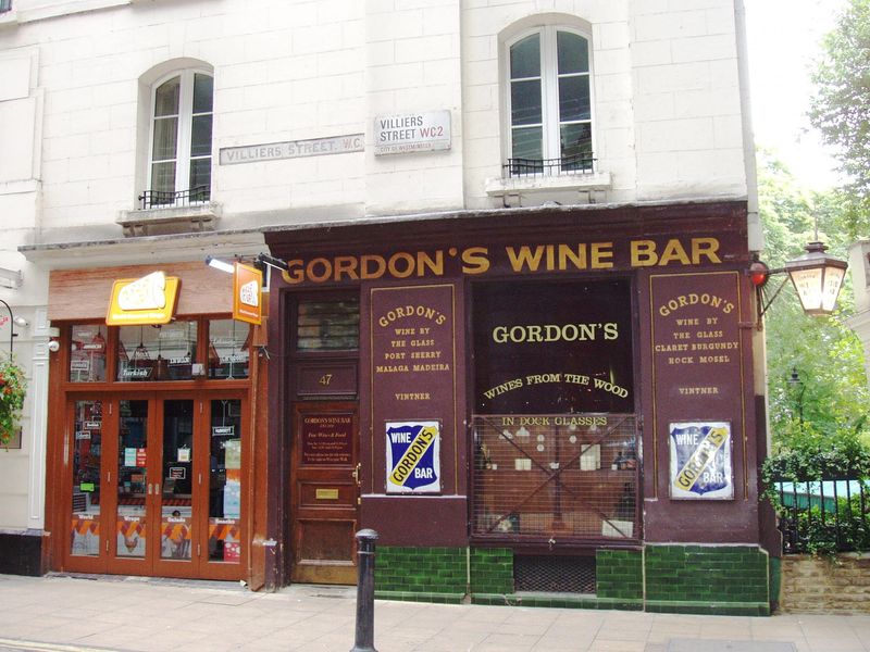 Gordons WC2-2 Sep 2017. (External). Published on 17-09-2017 