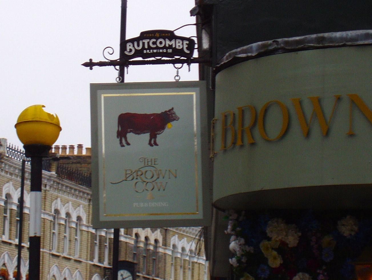 Brown Cow SW6 swingsign Nov 2024. (Pub, External, Sign). Published on 09-11-2024