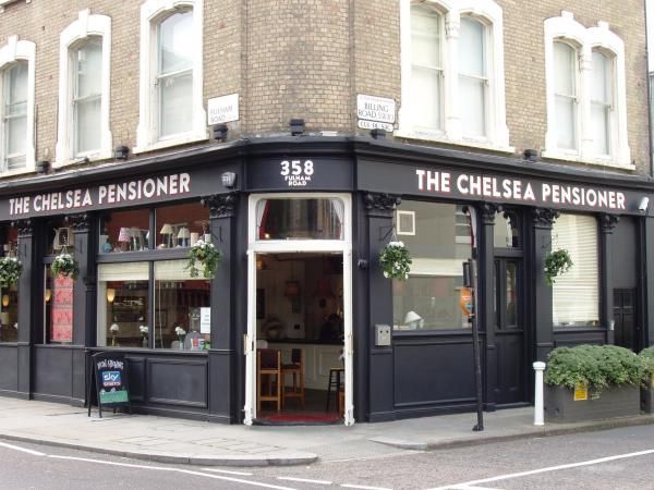 Chelsea Pensioner SW10. (Pub, External). Published on 25-09-2014