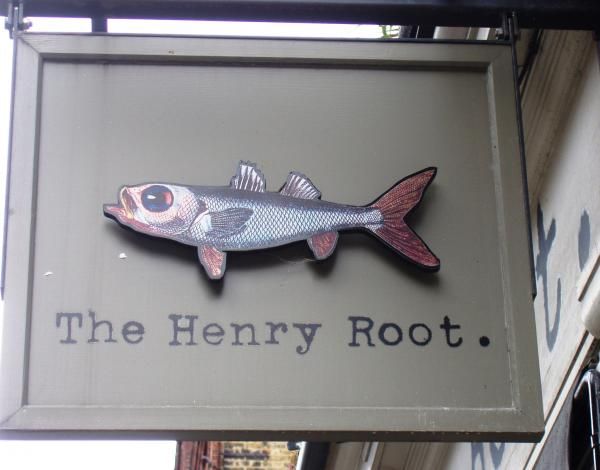 Henry Root SW10 sign. (Pub, External, Sign). Published on 25-09-2014