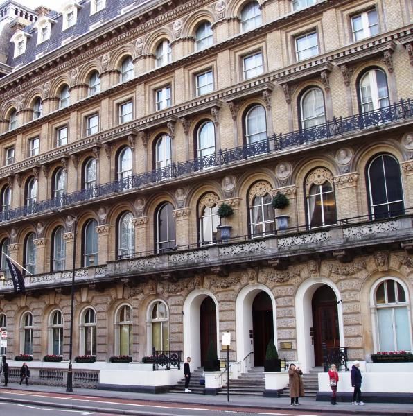 Grosvenor Hotel entrance. (Pub, External, Key). Published on 01-02-2015