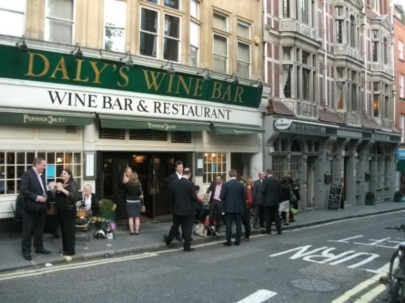 Dalys01. (Pub, External, Sign). Published on 03-09-2014 