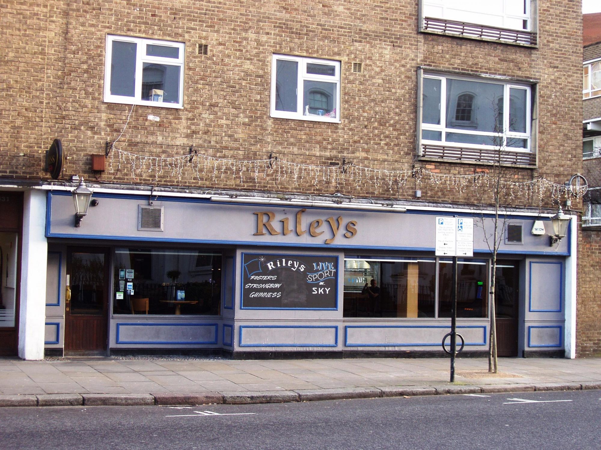 Rileys SW10 Mar 2017. (Pub, External, Key). Published on 14-03-2017