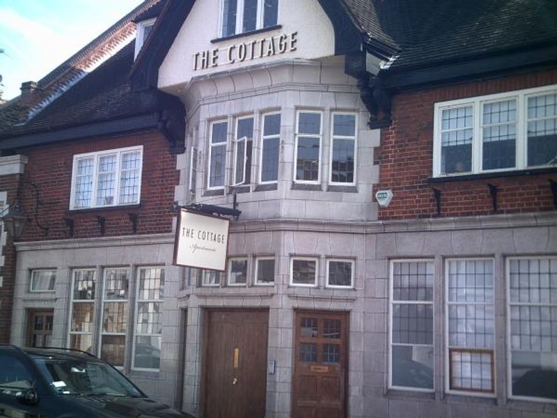 Cottage SW6. (Pub, External, Key). Published on 25-09-2014