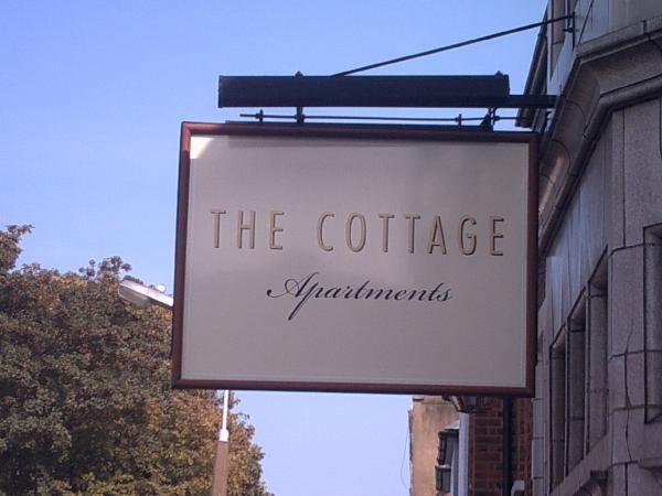 (Pub, External, Sign). Published on 25-09-2014