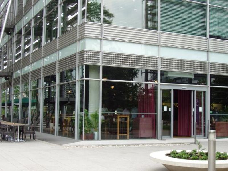 Union Bar W4 corner. (Pub, External). Published on 12-06-2015