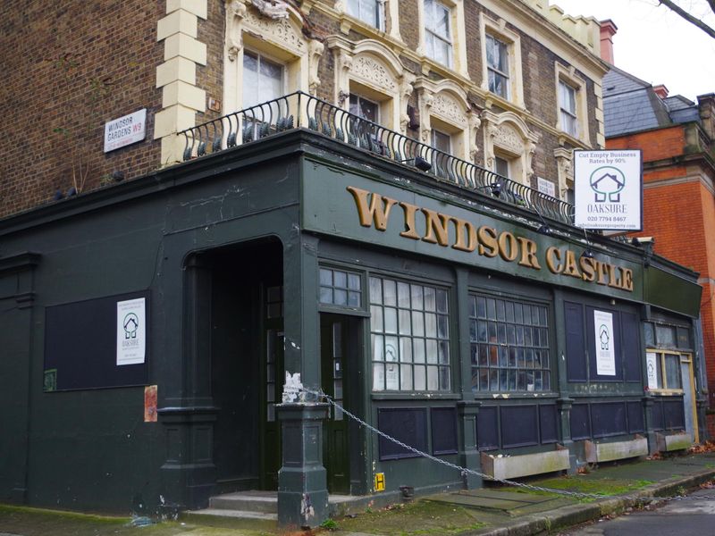 Windsor Castle Maida Vale 2027. (Pub, External, Key). Published on 15-01-2025
