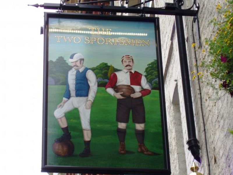 Two Sportsmen W1-sign Sep 2015. (Pub, External, Sign). Published on 13-09-2015