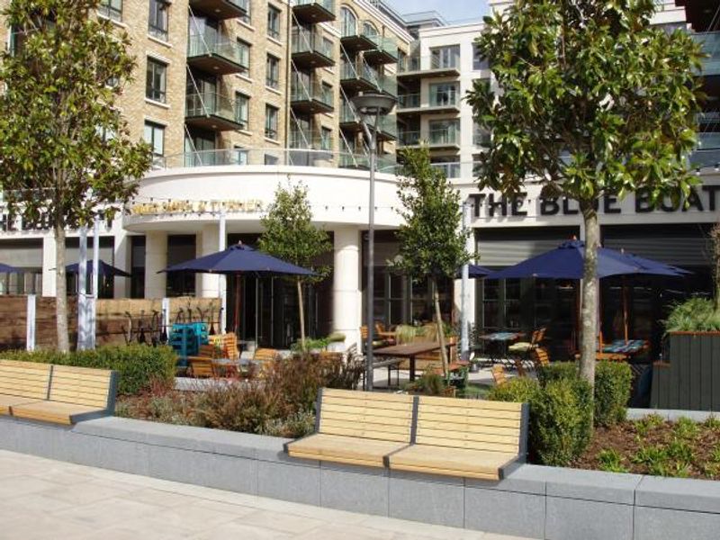 Blue Boat3 W6. (Pub, External). Published on 28-03-2015