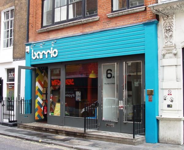 Barrio Central W1-2 Oct 2015. (Pub, External). Published on 18-10-2015