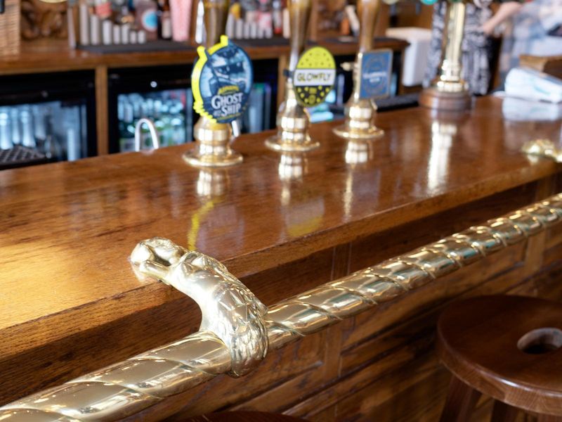 Steam Packet (interesting Bar rail March 2022). (Pub, Bar). Published on 15-04-2026 