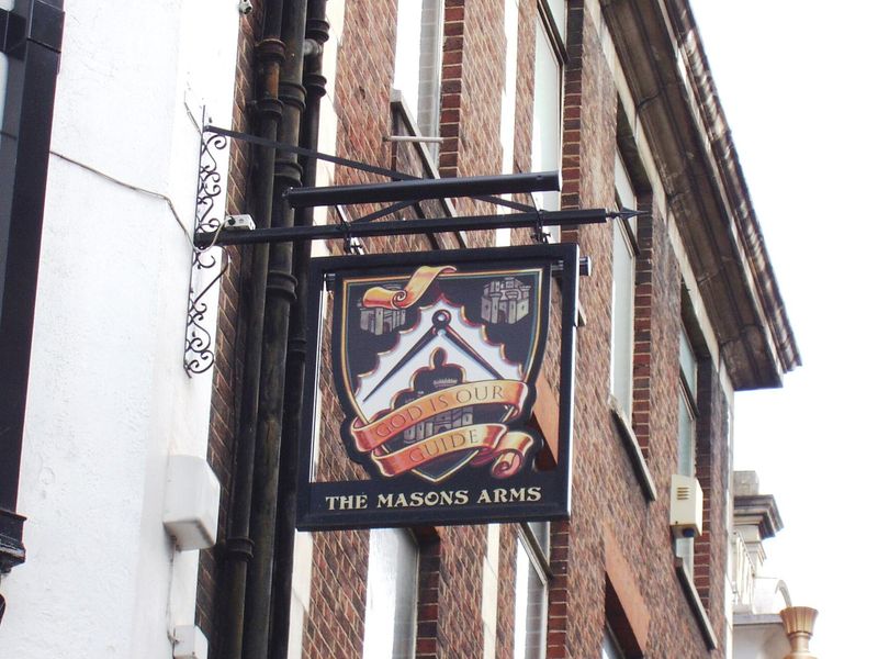 Masons Arms W1-sign Aug 2017. (Pub, External, Sign). Published on 27-08-2017