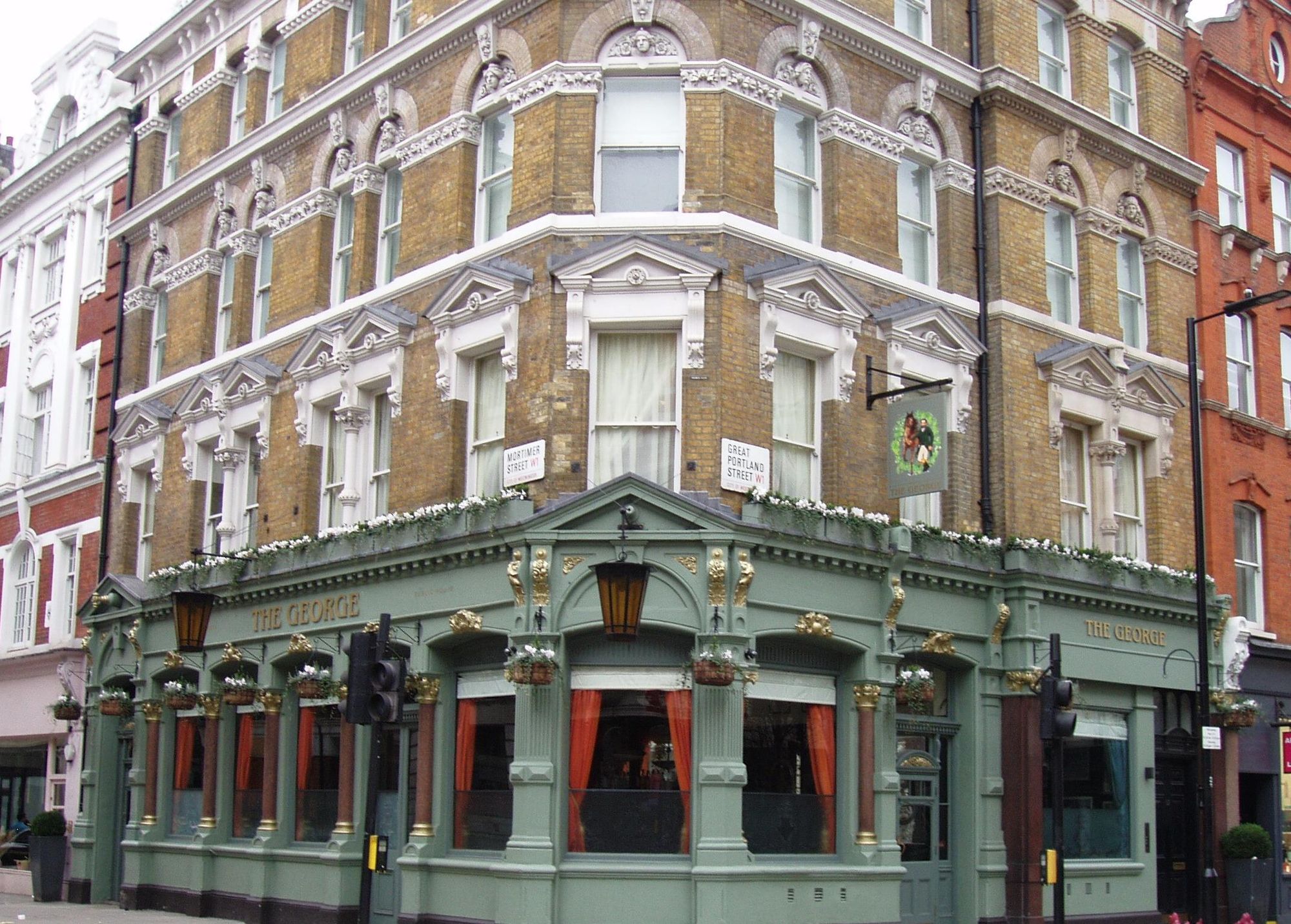 George Fitzrovia-2 Jan 2022. (Pub, External). Published on 23-01-2022