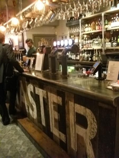 The new bar. (Pub, Sign, Customers). Published on 08-08-2015