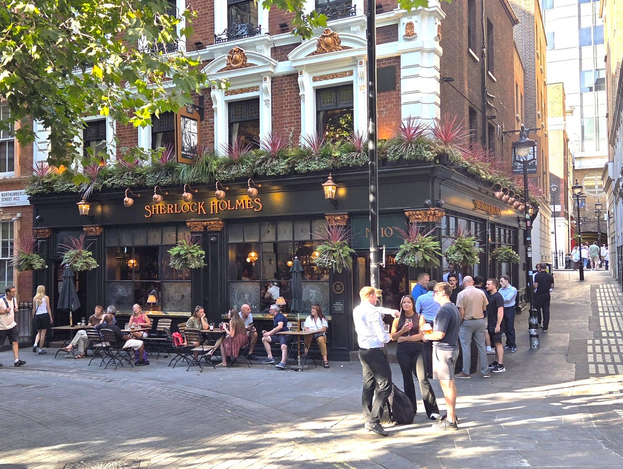 Sherlock Holmes evening Aug 2026. (Pub, External, Customers). Published on 15-08-2026