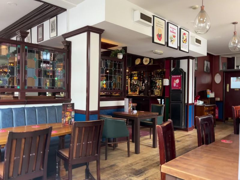 Monkey Puzzle interior-1 Aug 2025. (Pub, Bar). Published on 04-08-2025 