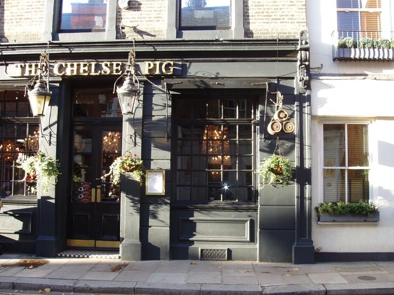 Chelsea Pig-1 Nov 2021. (Pub, External, Key). Published on 21-11-2021