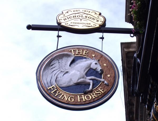 Flying Horse W1 sign Aug 2015. (Pub, External, Sign). Published on 02-08-2015