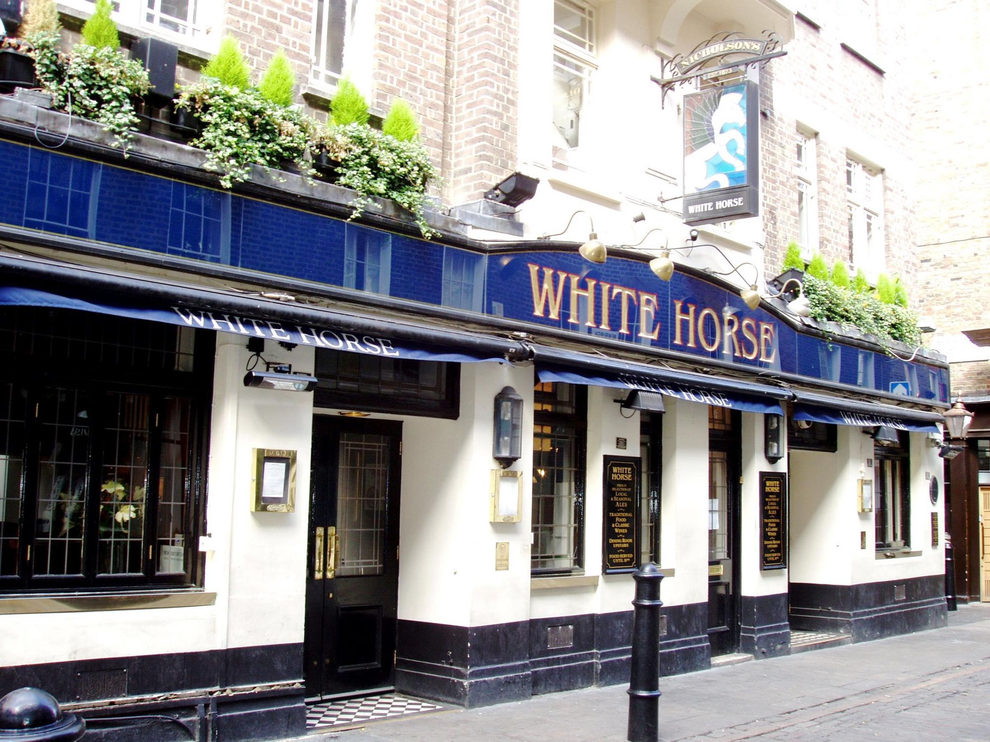 White Horse W1F-1 June 2017. (Pub, External). Published on 06-06-2017