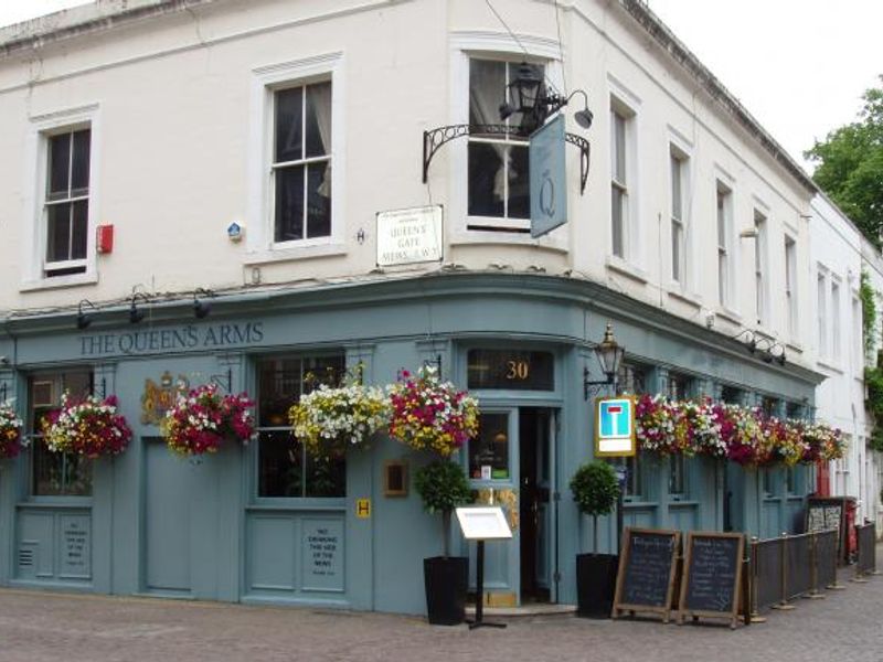 The Queen's Arms. (Pub, External, Key). Published on 02-07-2013