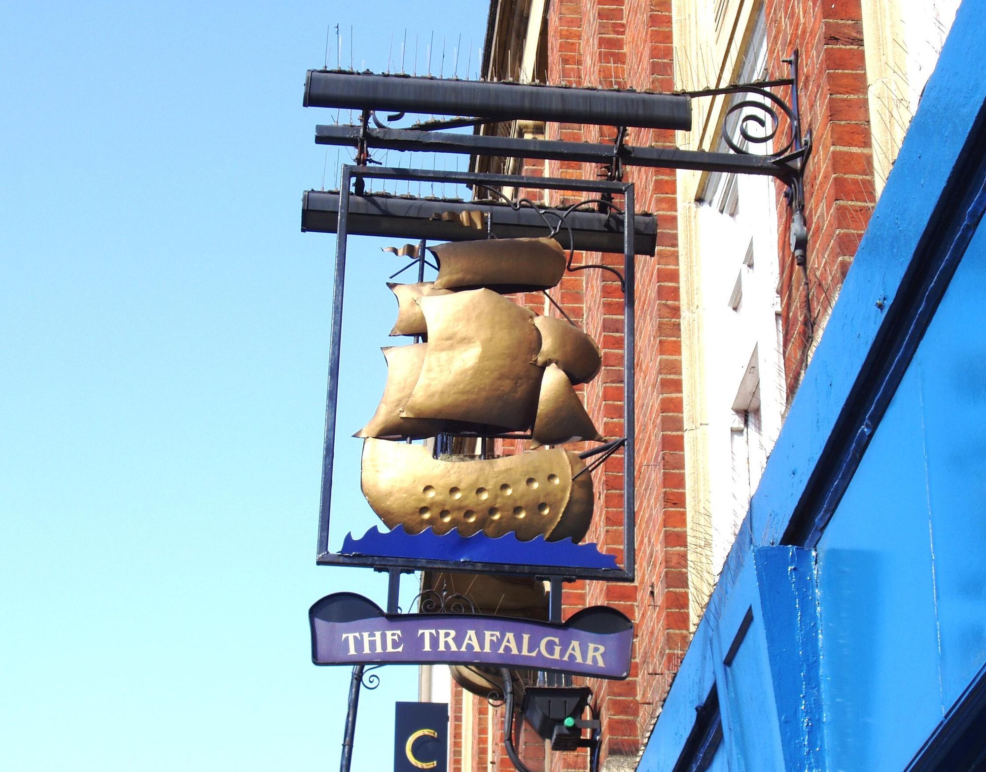 Trafalgar SW3-sign July 2017. (Pub, External, Sign). Published on 02-07-2017