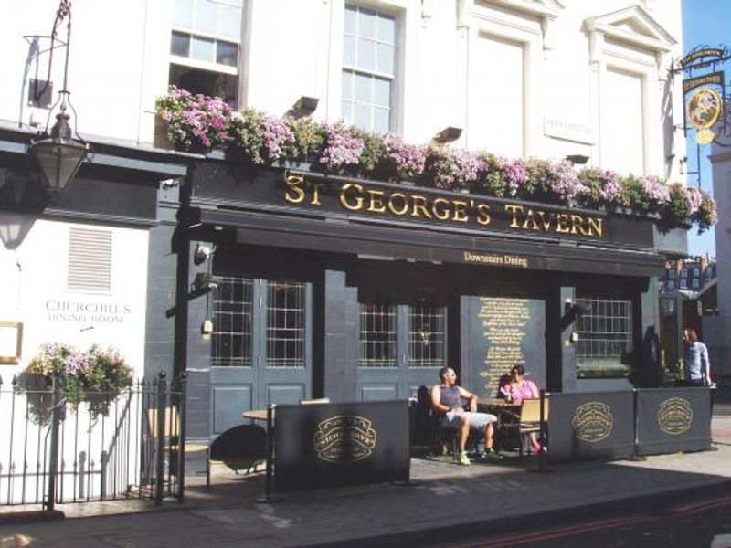 St. George's Tavern SW1 Aug 2015-2. (Pub, External). Published on 09-08-2015 