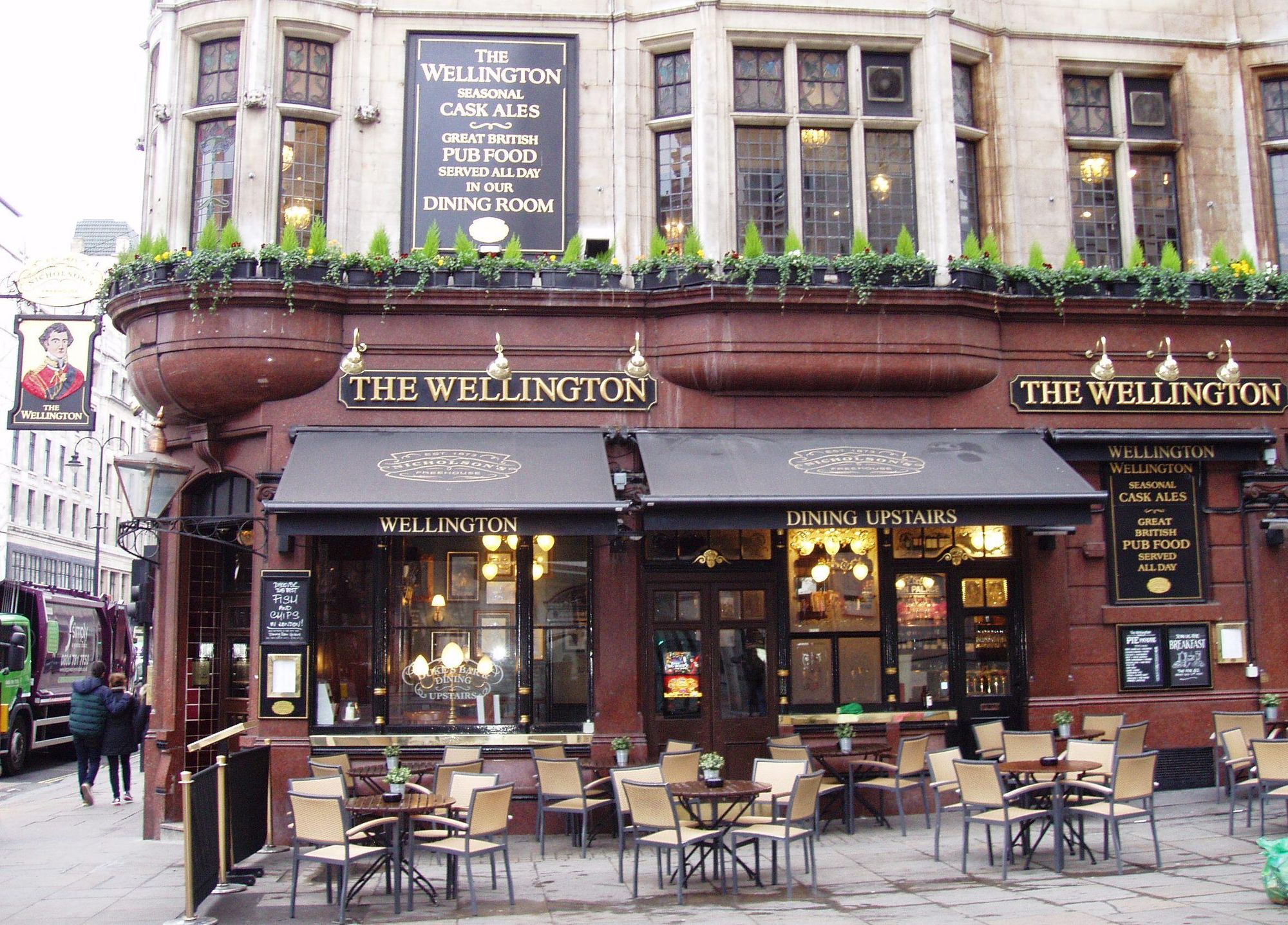 Wellington WC2 Jan 2017. (Pub, External, Key). Published on 08-01-2017